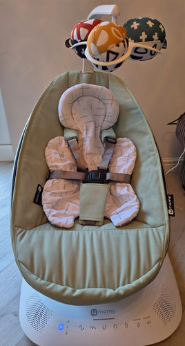 4moms baby swing - with, toy