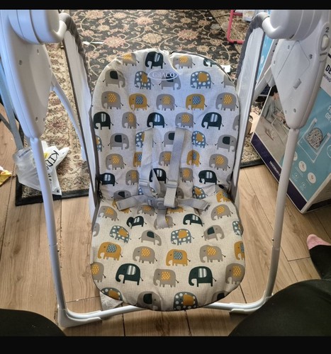 Graco baby swing - used, in